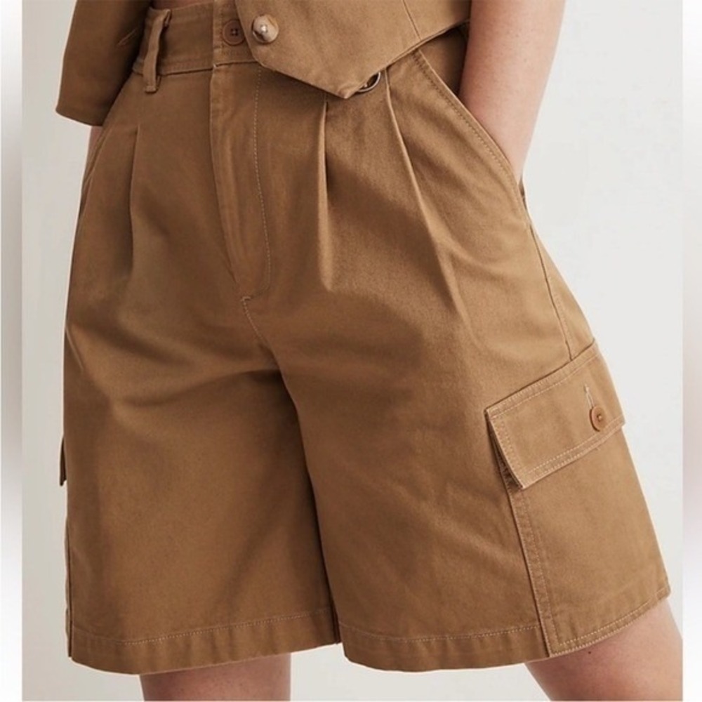 Madewell HARLOW CARGO SHORT Pleated Dark Khaki Tan size‎ 2 NWOT